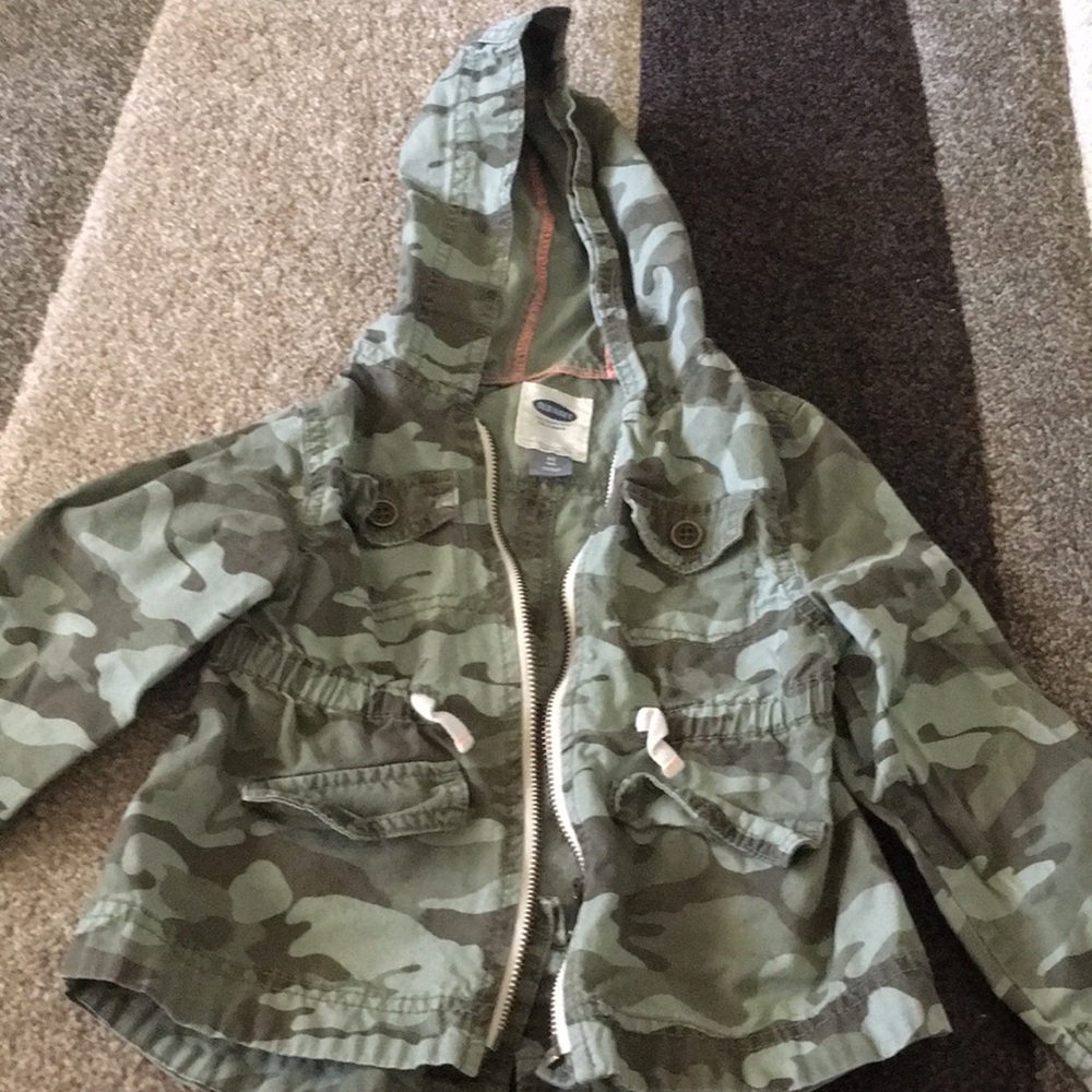 Super cute camo jacket for girl
